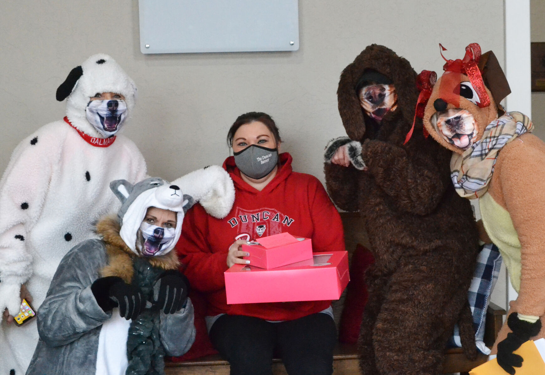 Photo: SCHS delivers ‘paw’some treats for Valentine’s Day